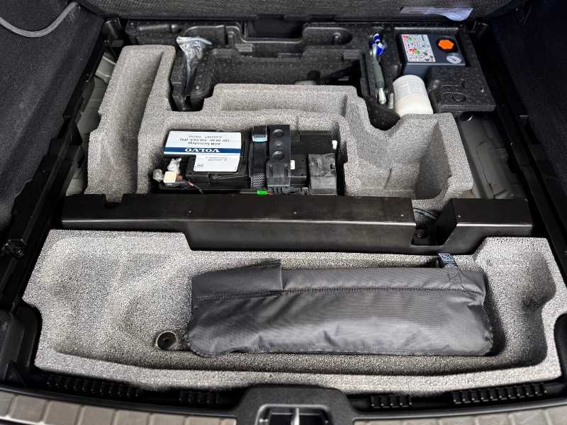 volvo-xc-60-2022-hibrido-a-gasolina-1969cc