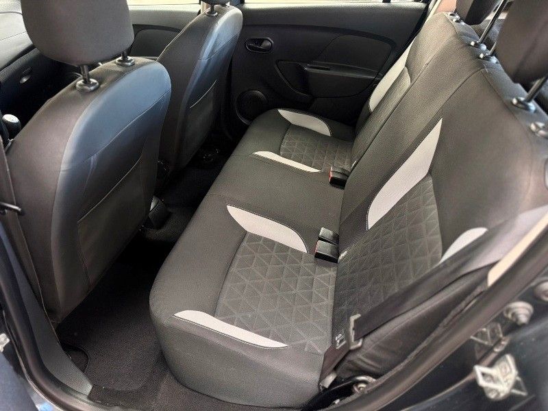 dacia-sandero-2016-diesel-1461cc