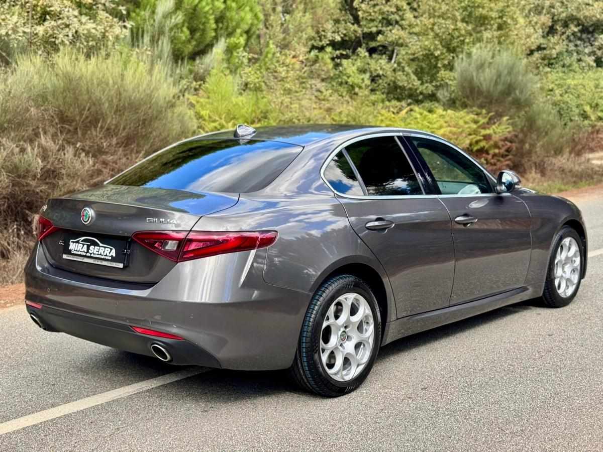 alfa-romeo-giulia-2018-diesel-2143cc