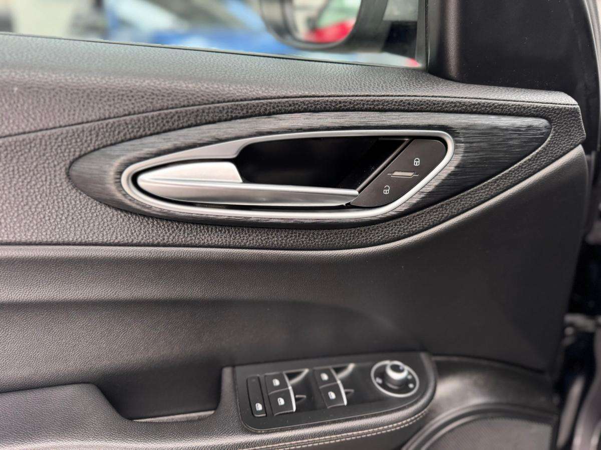 alfa-romeo-giulia-2018-diesel-2143cc