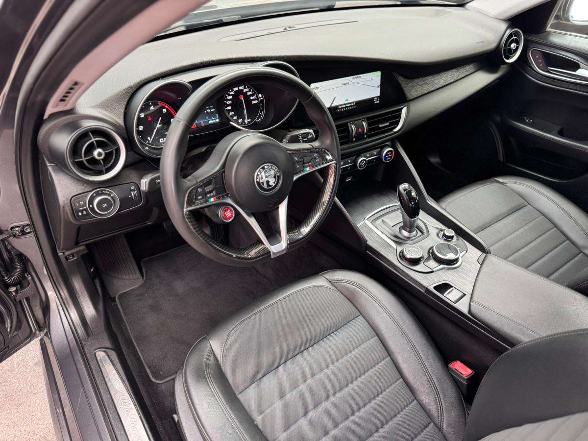 alfa-romeo-giulia-2018-diesel-2143cc