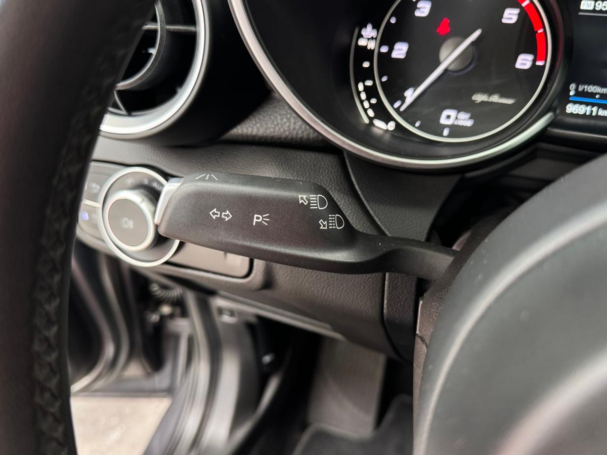 alfa-romeo-giulia-2018-diesel-2143cc