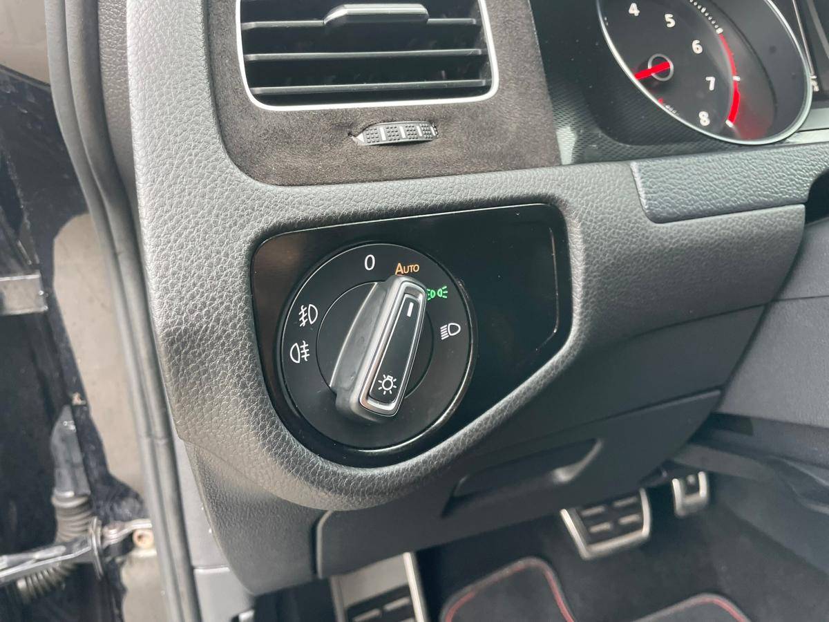 volkswagen-golf-2015-gasolina-1984cc
