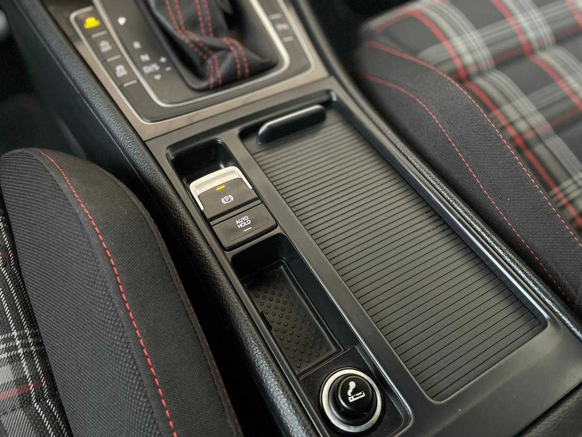 volkswagen-golf-2015-gasolina-1984cc