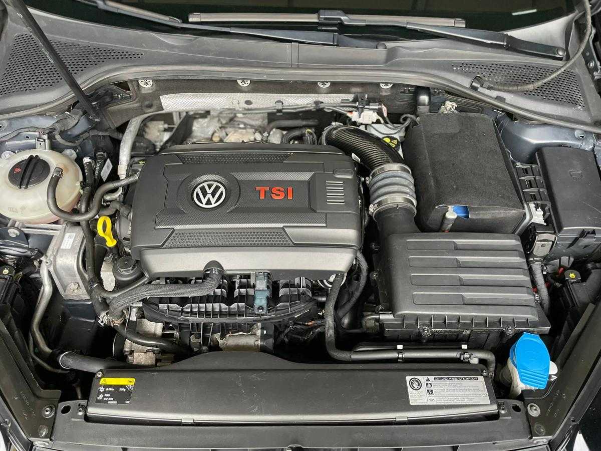volkswagen-golf-2015-gasolina-1984cc