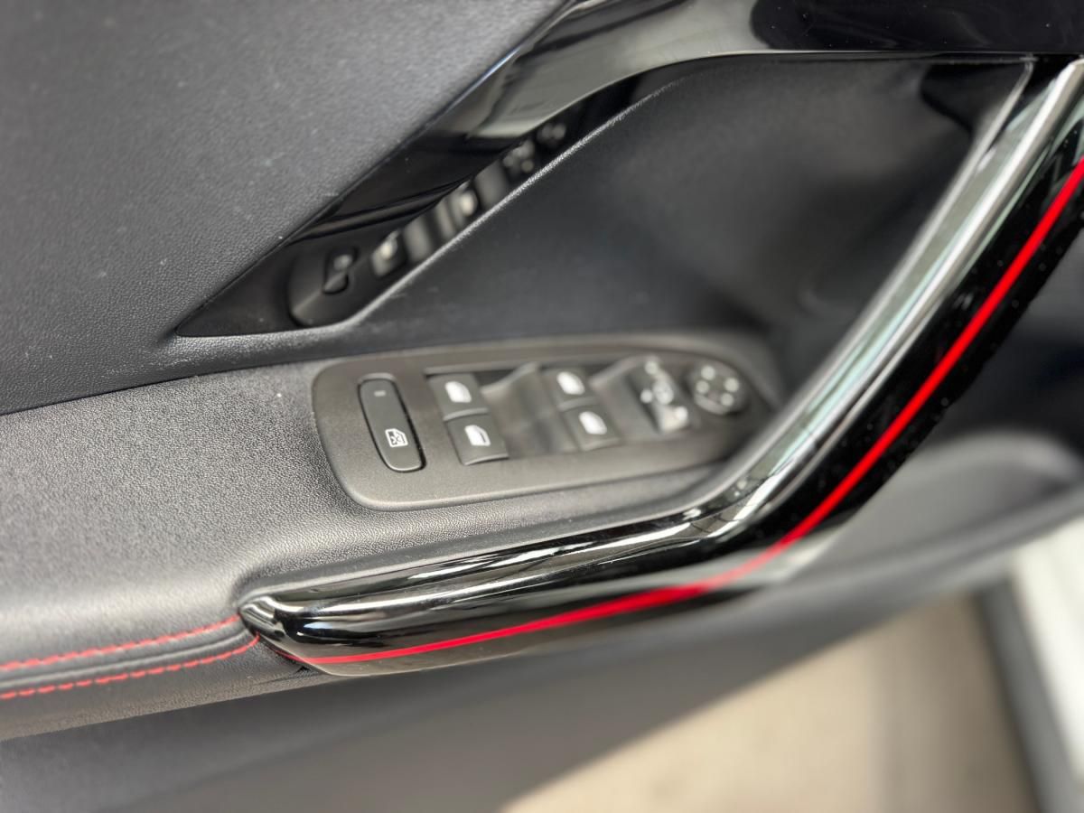 peugeot-2008-2018-gasolina-1199cc