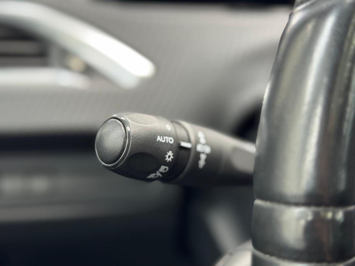 peugeot-2008-2018-gasolina-1199cc