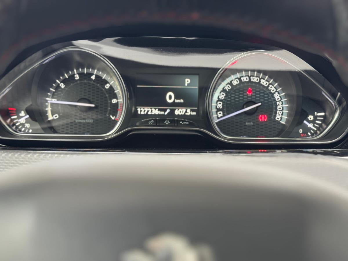 peugeot-2008-2018-gasolina-1199cc