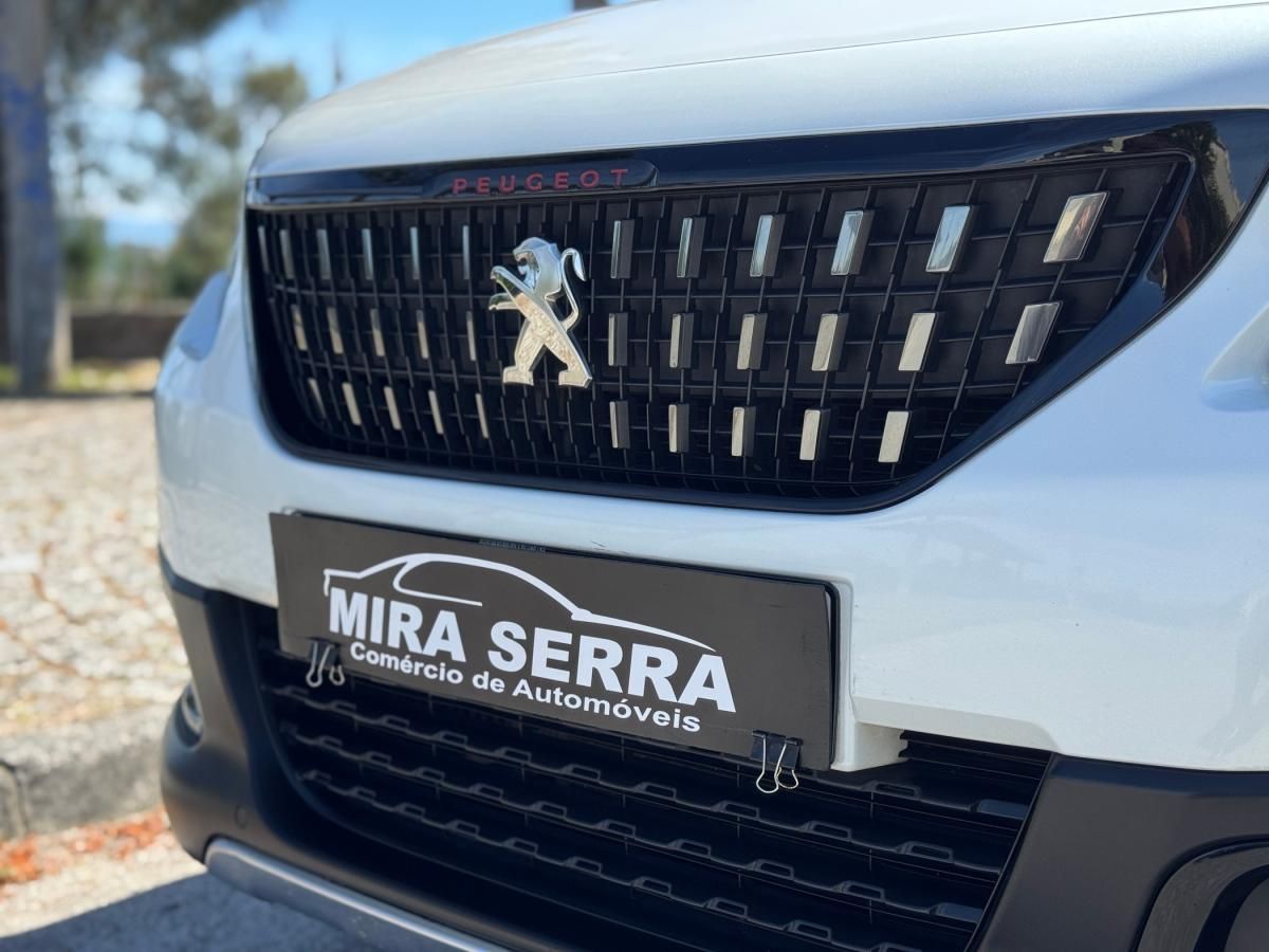 peugeot-2008-2018-gasolina-1199cc