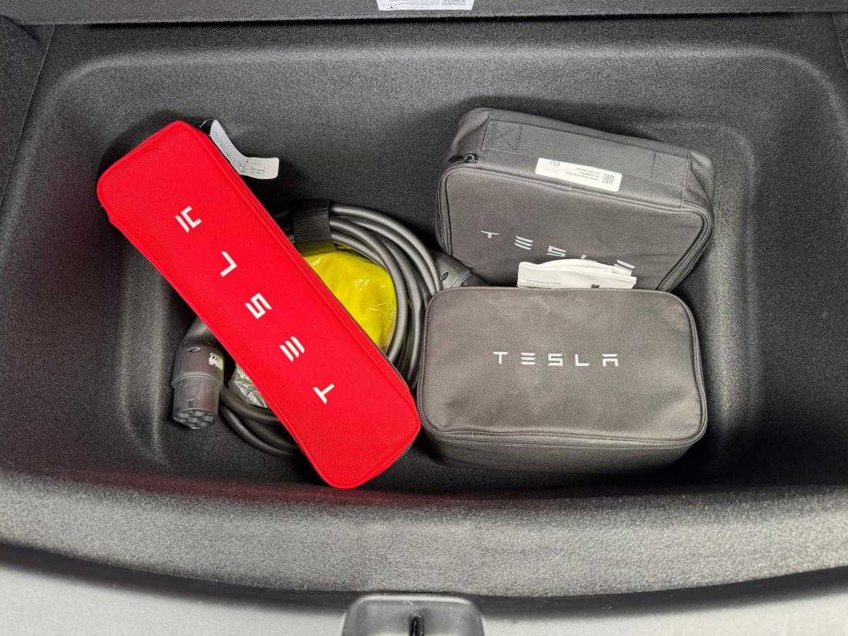 tesla-model-y-2023-eletrico-0cc
