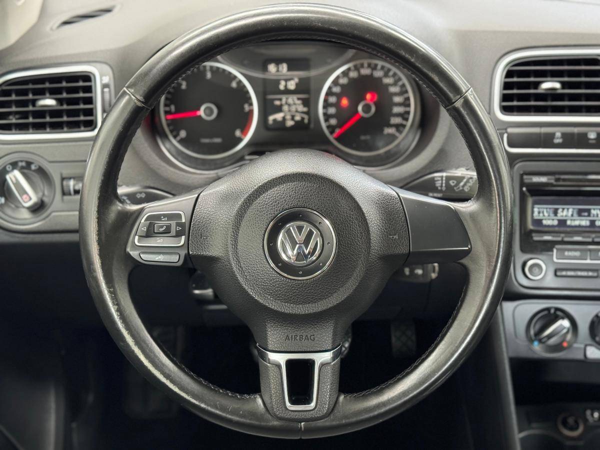 volkswagen-polo-2011-diesel-1598cc