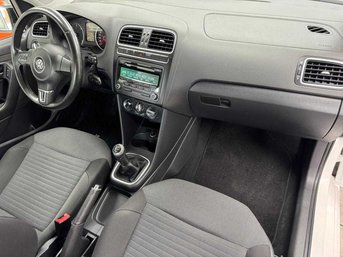 volkswagen-polo-2011-diesel-1598cc