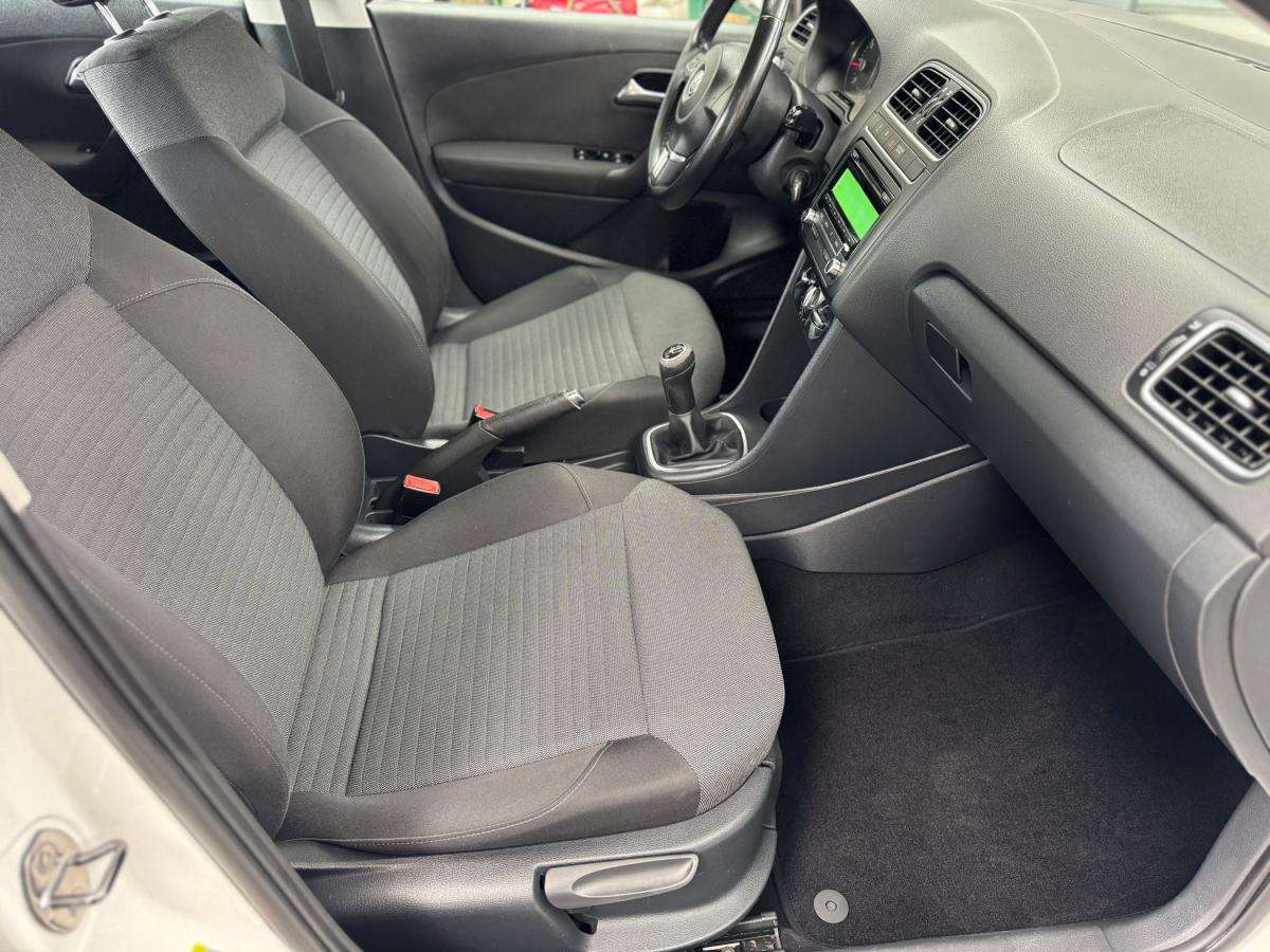 volkswagen-polo-2011-diesel-1598cc