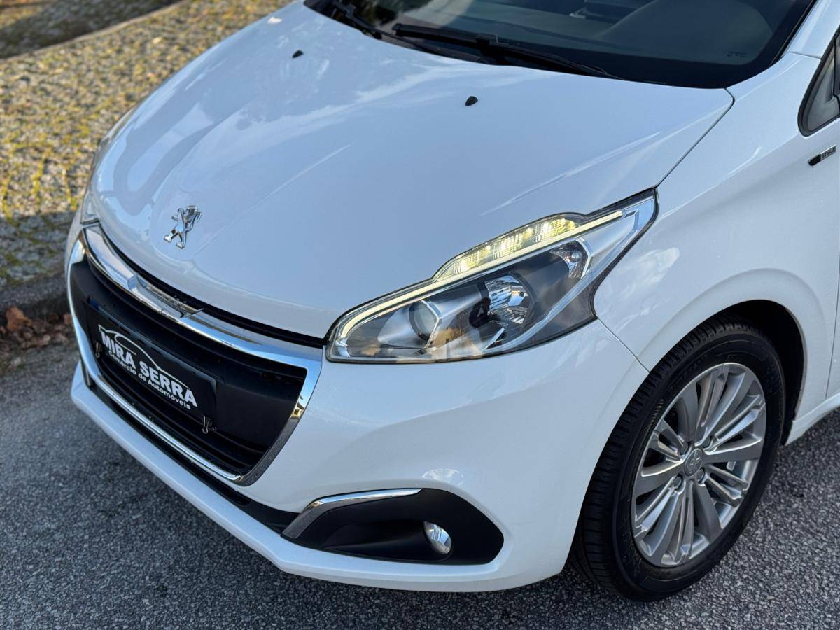 peugeot-208-2017-gasolina-1199cc