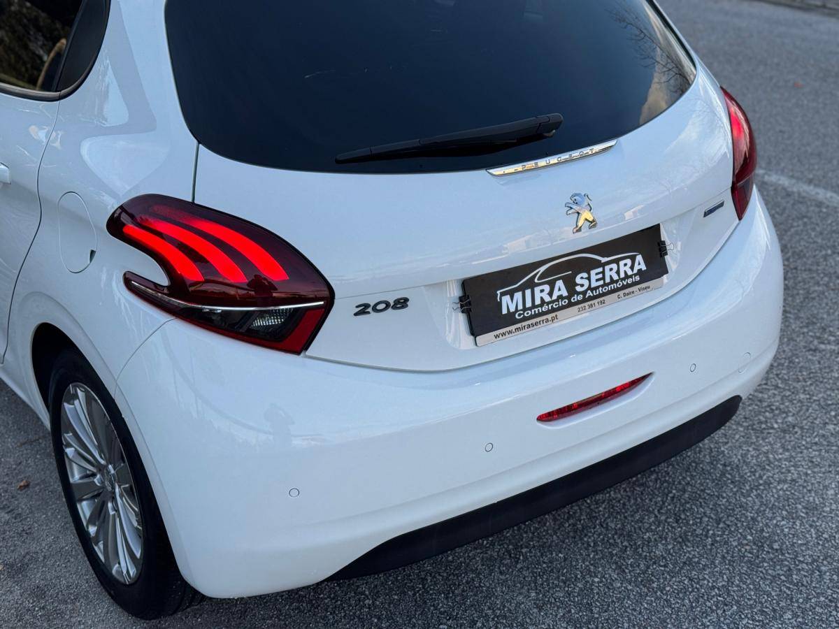 peugeot-208-2017-gasolina-1199cc