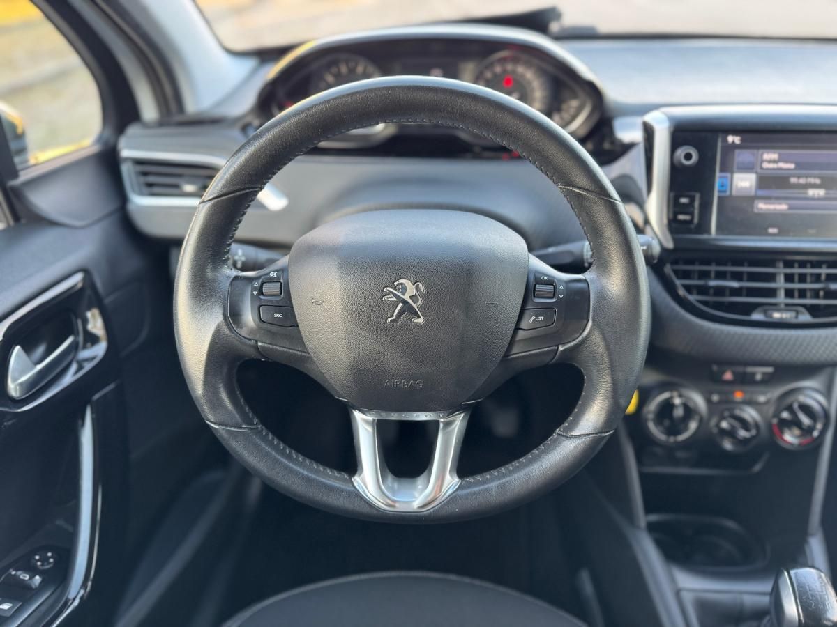 peugeot-208-2017-gasolina-1199cc