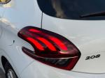 peugeot-208-2017-gasolina-1199cc