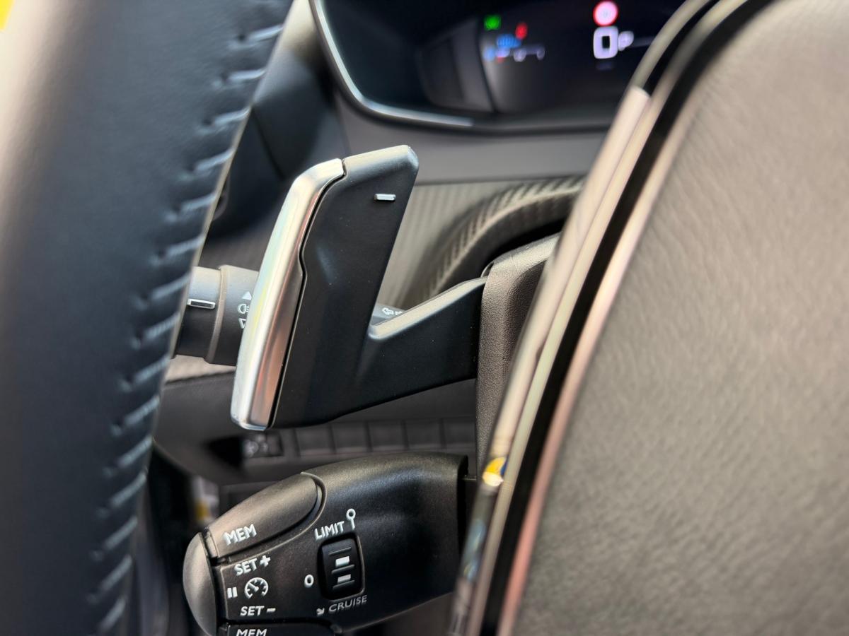 peugeot-2008-2024-gasolina-1199cc