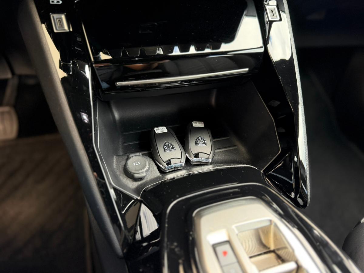 peugeot-2008-2024-gasolina-1199cc