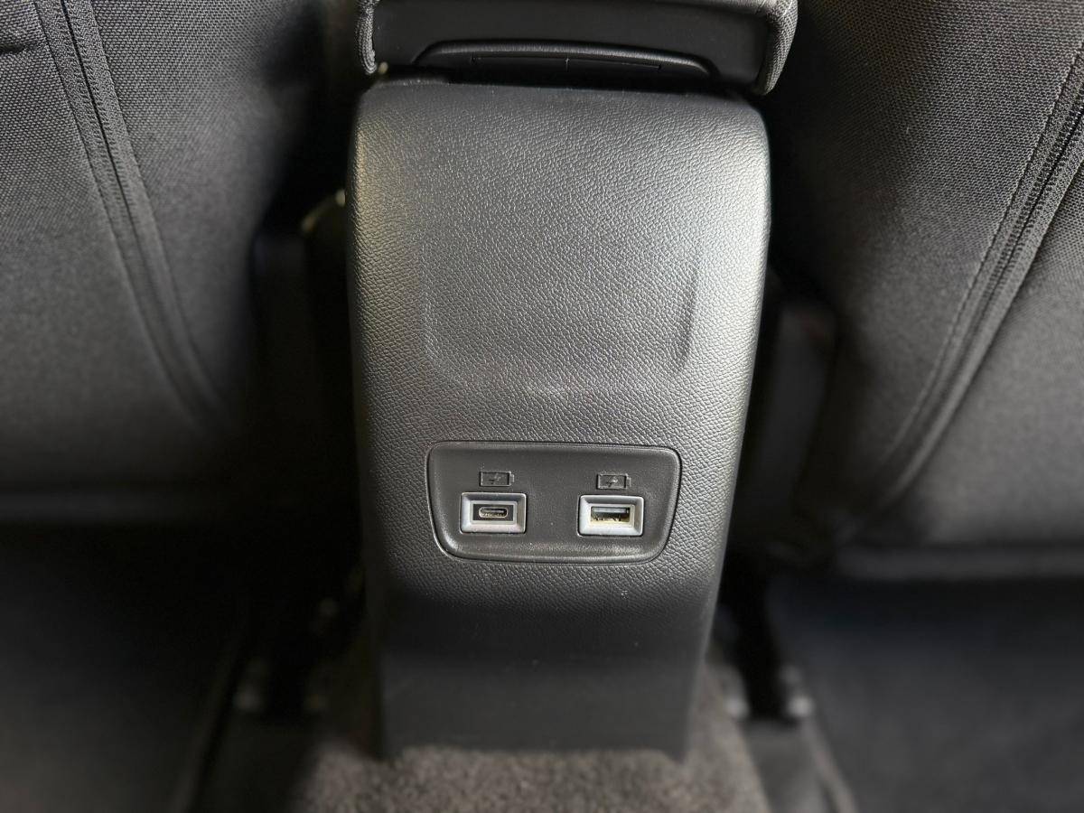 peugeot-2008-2024-gasolina-1199cc