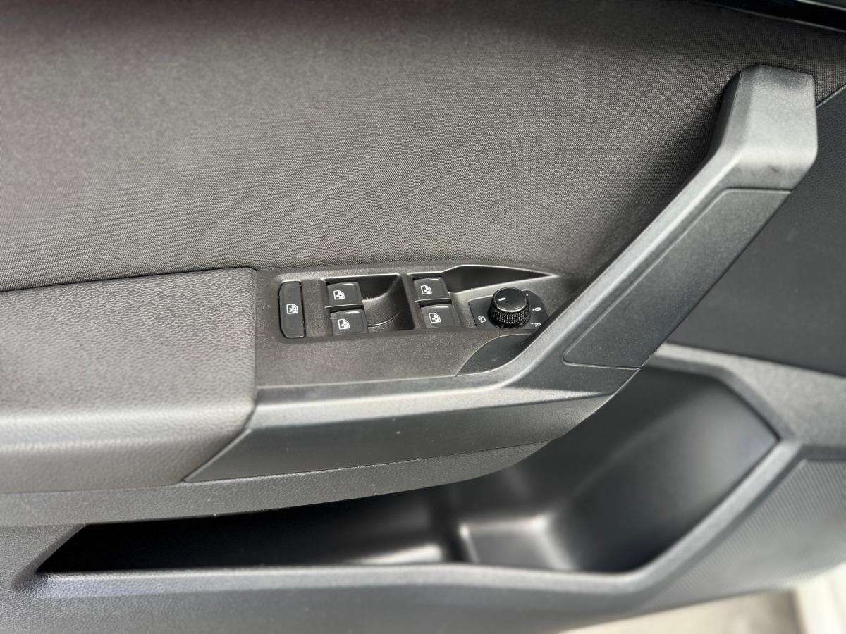 seat-ibiza-2018-gasolina-999cc