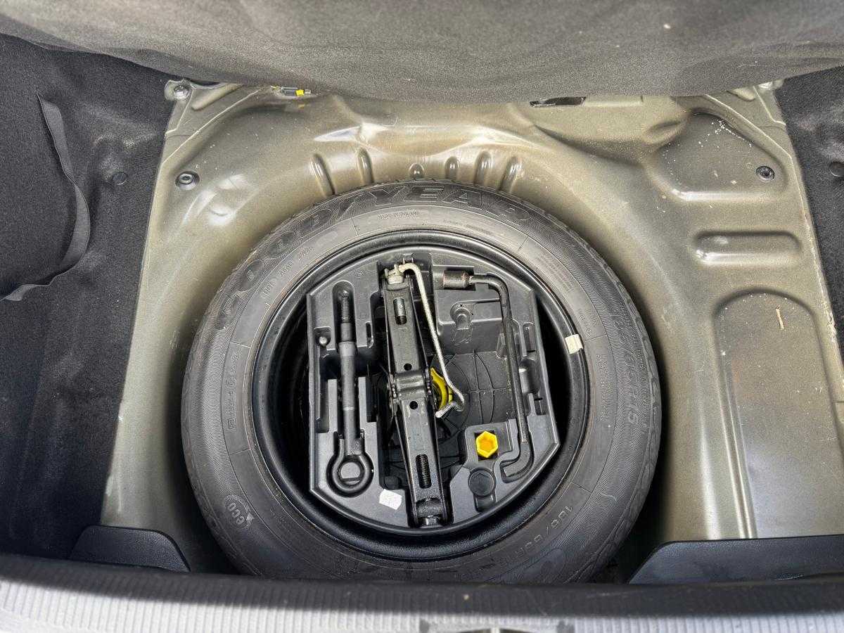 peugeot-207-2011-gasolina-1397cc