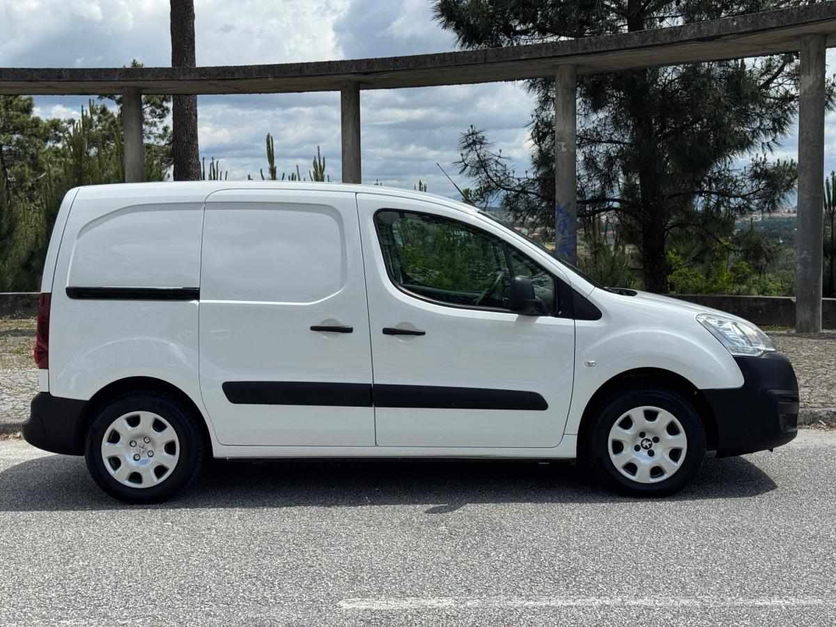peugeot-partner-2018-diesel-1560cc