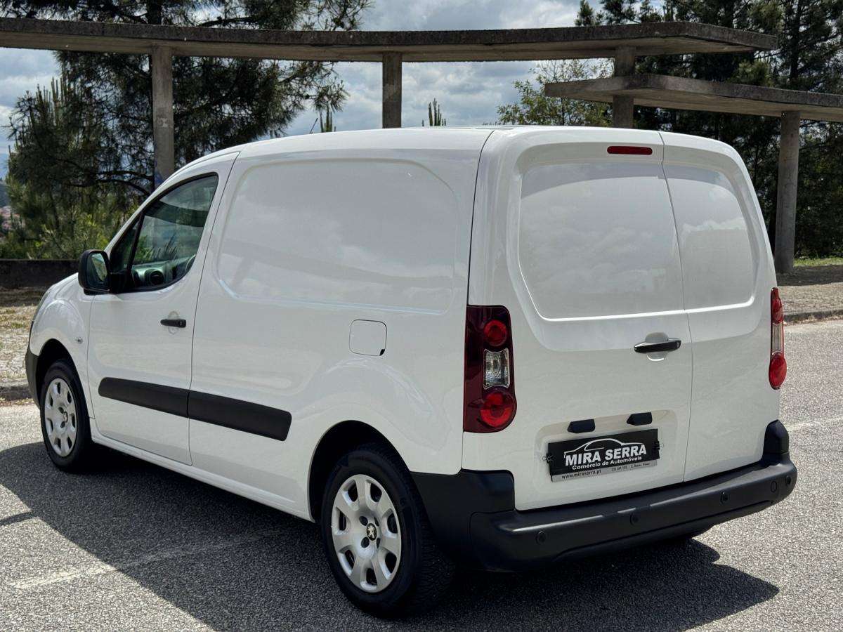 peugeot-partner-2018-diesel-1560cc