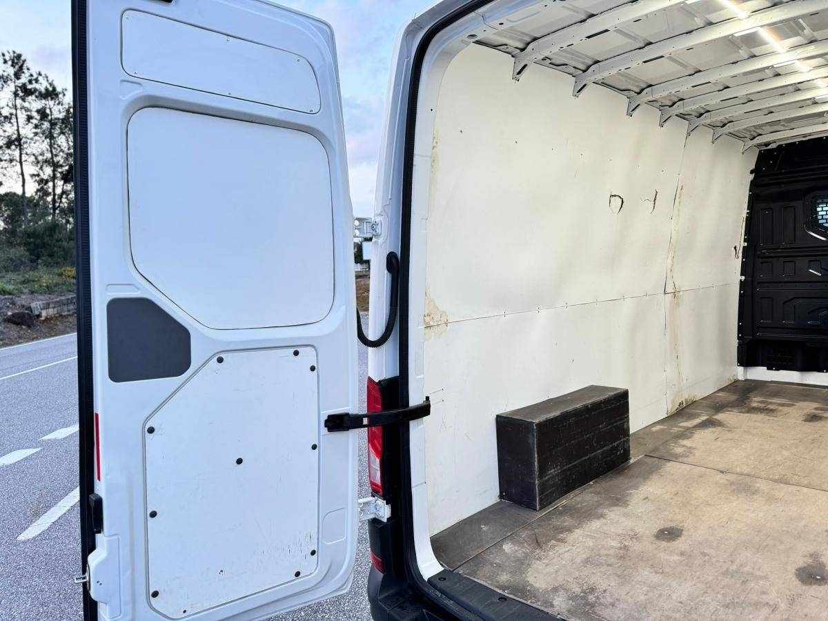 volkswagen-crafter-2017-diesel-1968cc