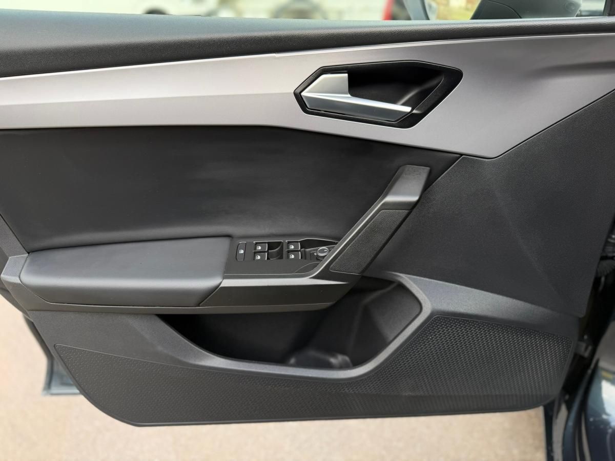 seat-leon-2022-gasolina-999cc