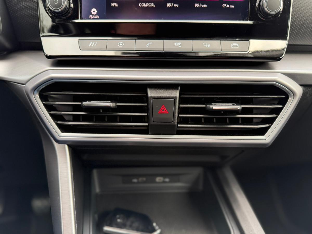 seat-leon-2022-gasolina-999cc