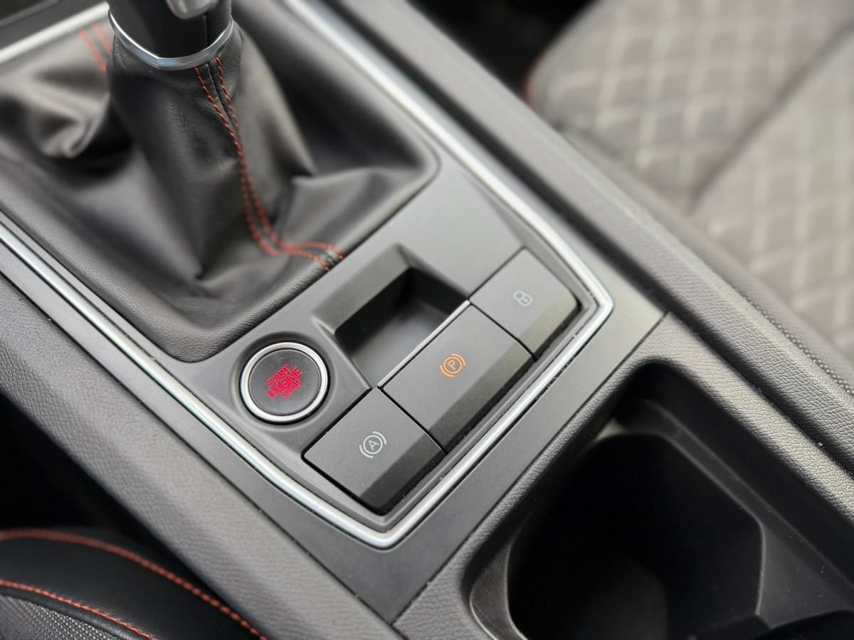seat-leon-2022-gasolina-999cc