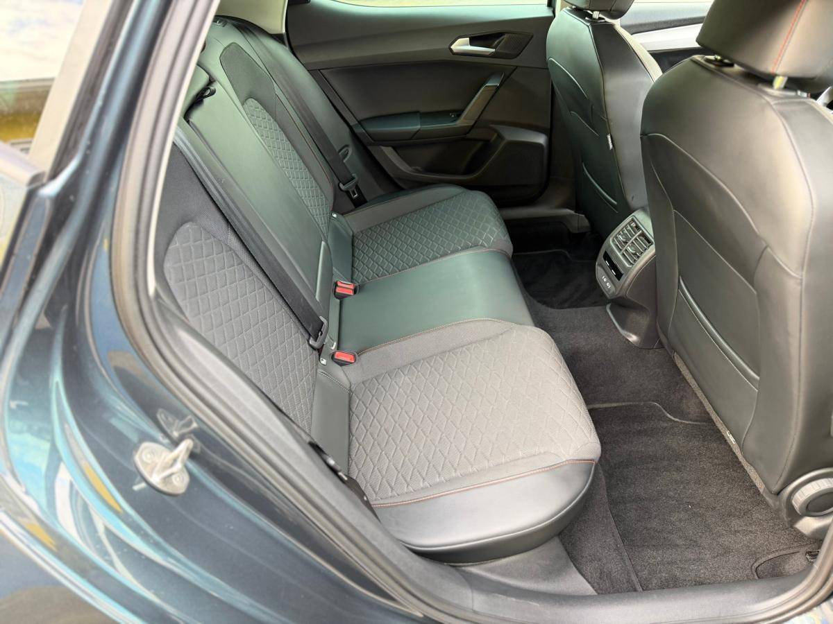 seat-leon-2022-gasolina-999cc