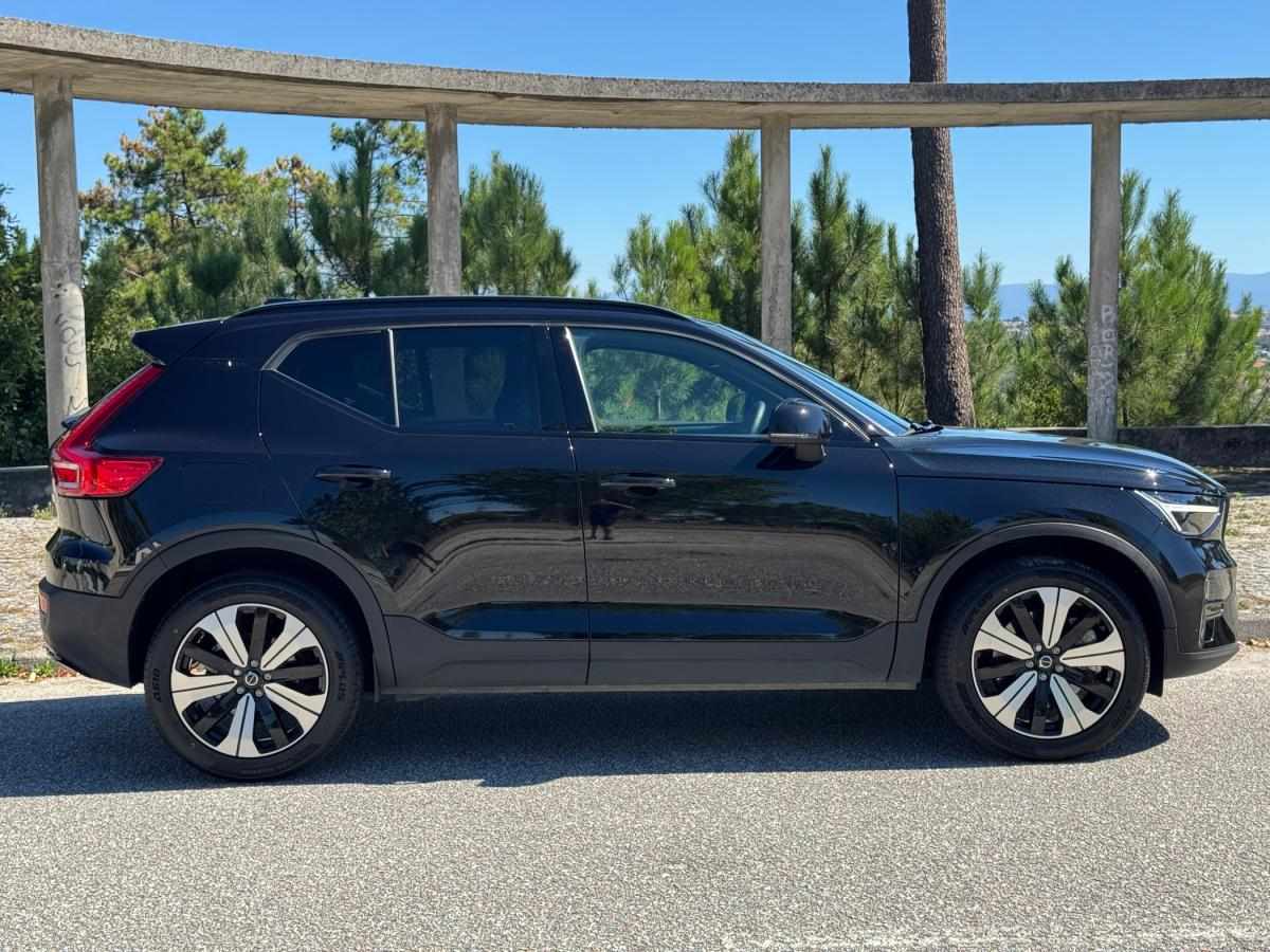volvo-xc40-2023-hibrido-a-gasolina-1477cc