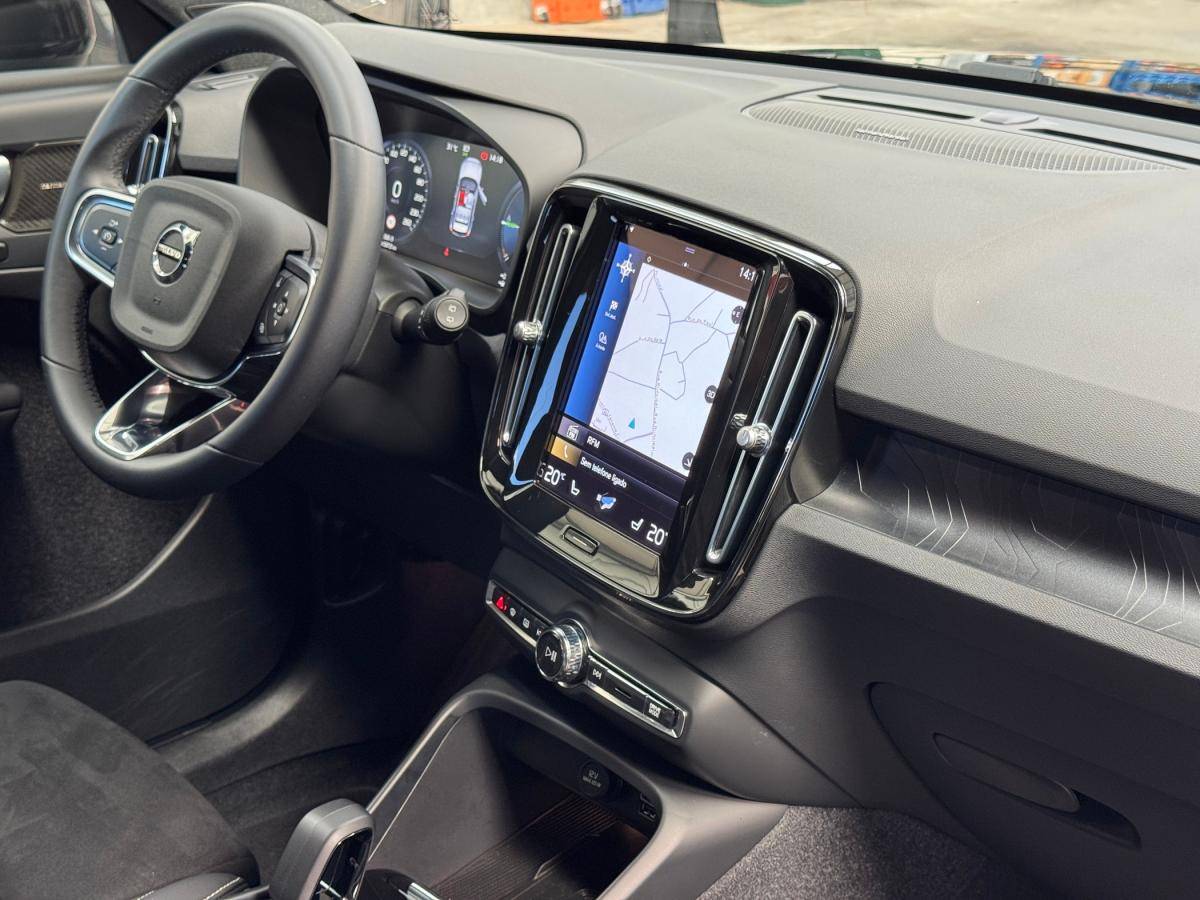 volvo-xc40-2023-hibrido-a-gasolina-1477cc