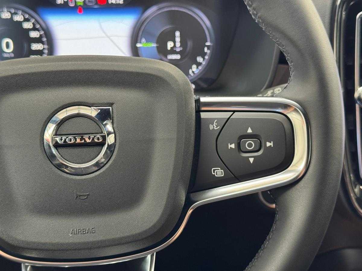 volvo-xc40-2023-hibrido-a-gasolina-1477cc