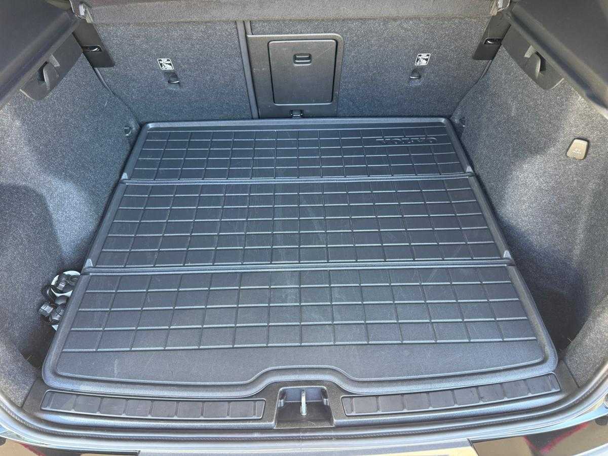 volvo-xc40-2023-hibrido-a-gasolina-1477cc