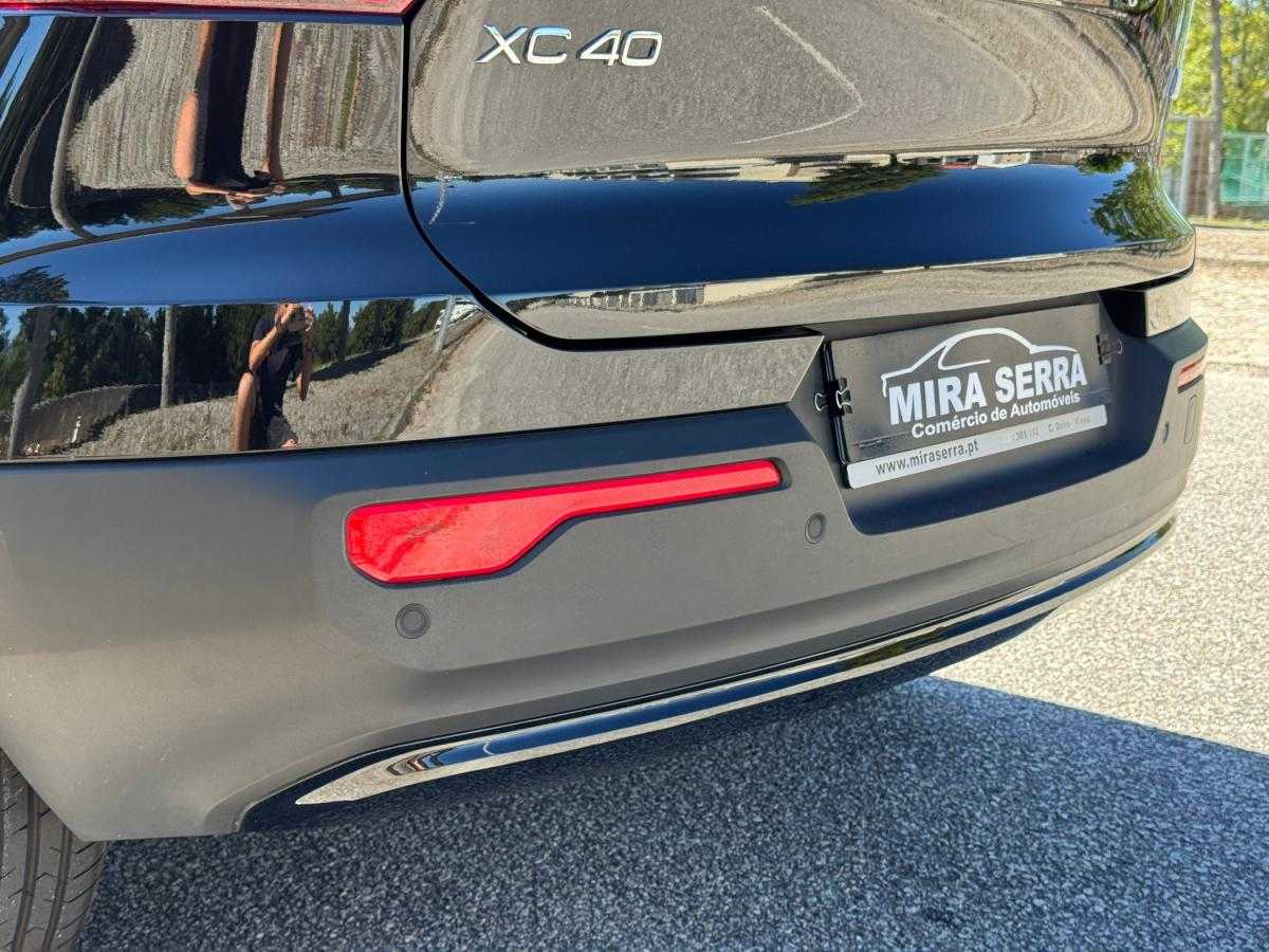 volvo-xc40-2023-hibrido-a-gasolina-1477cc