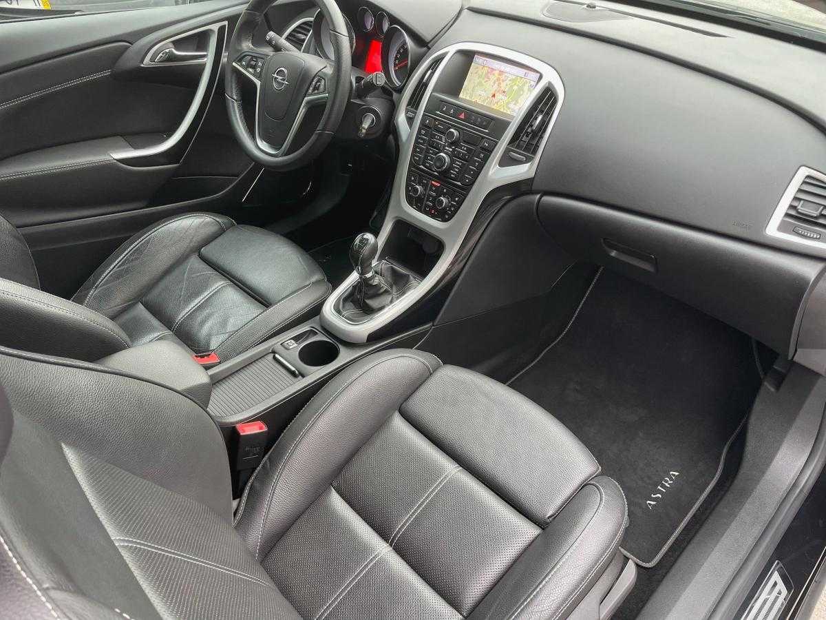 opel-astra-gtc-2011-diesel-1956cc