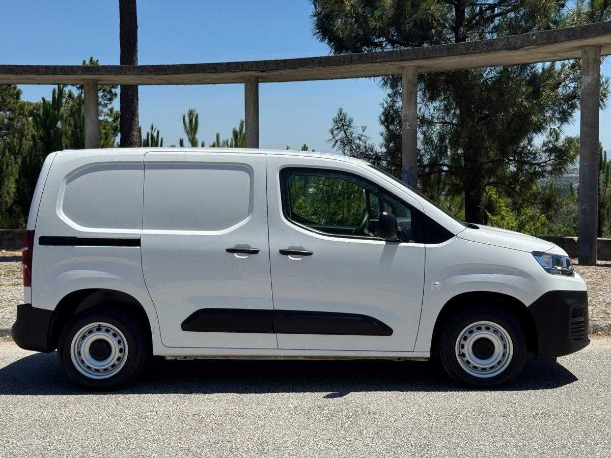 citroen-berlingo-2021-diesel-1499cc