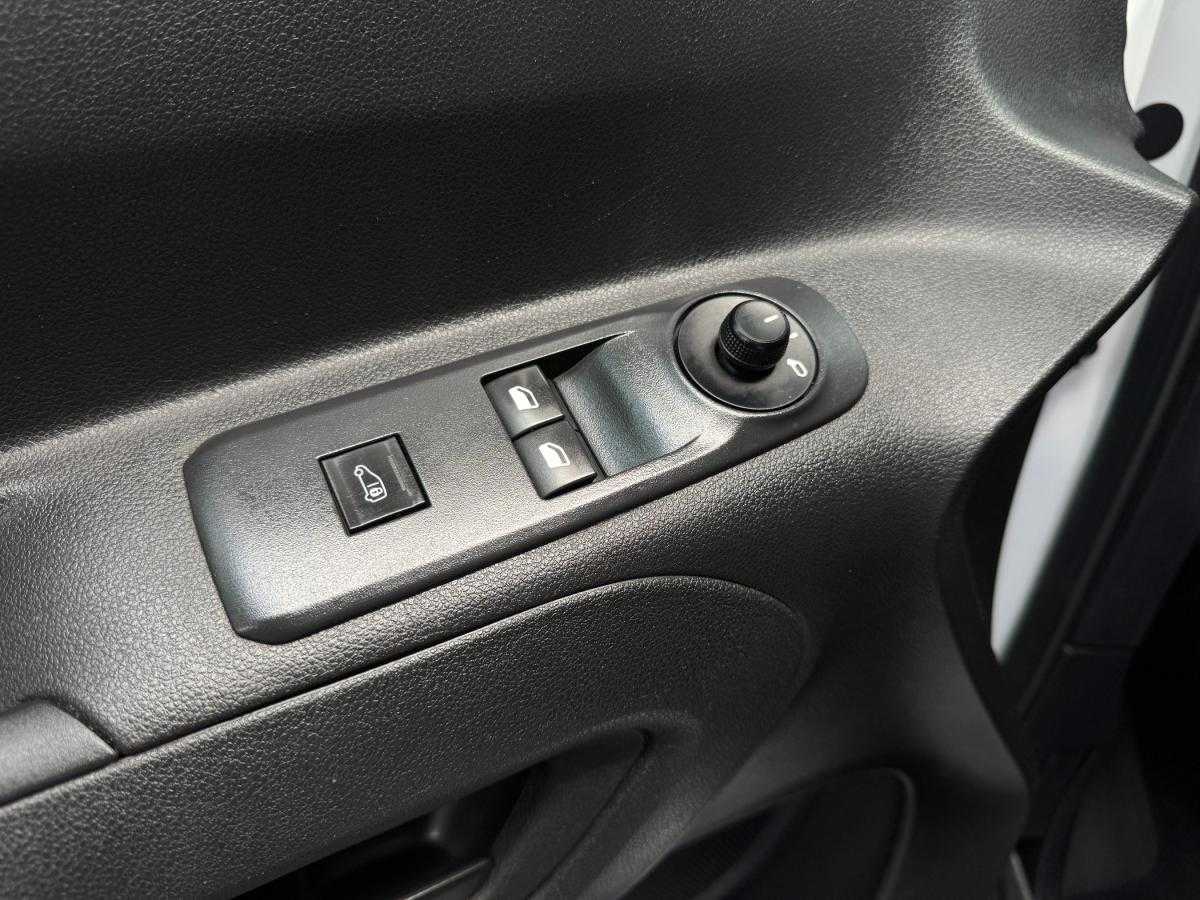 citroen-berlingo-2021-diesel-1499cc