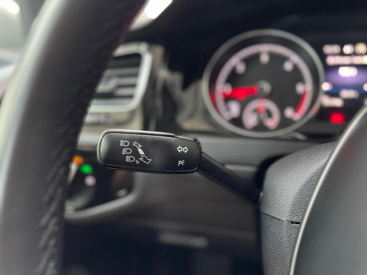 volkswagen-golf-2017-diesel-1598cc
