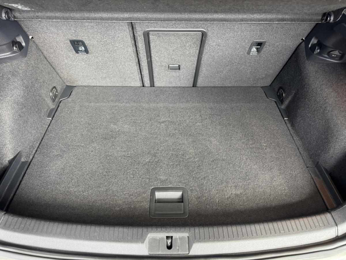 volkswagen-golf-2017-diesel-1598cc