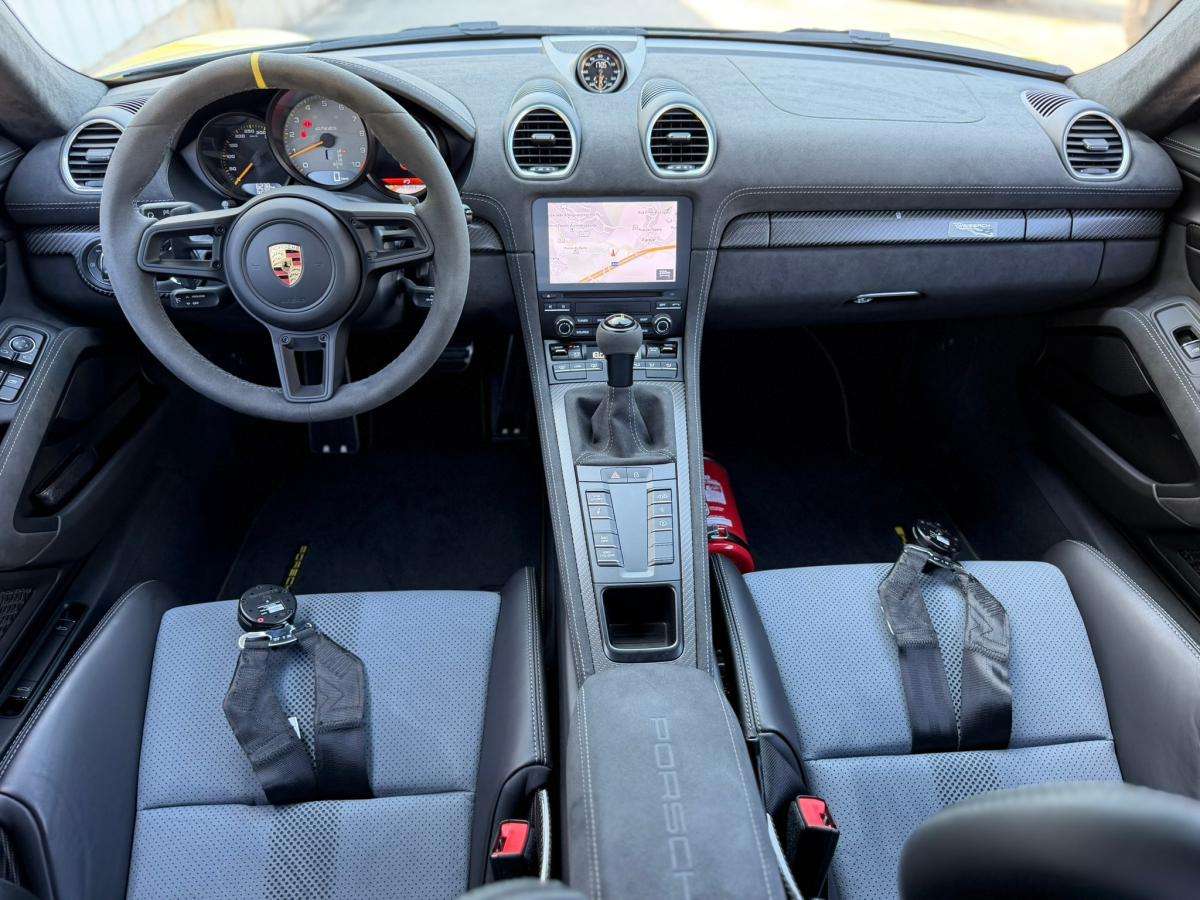 porsche-718-2023-gasolina-3996cc