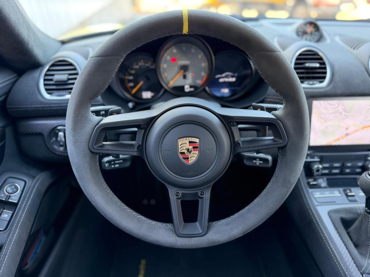 porsche-718-2023-gasolina-3996cc