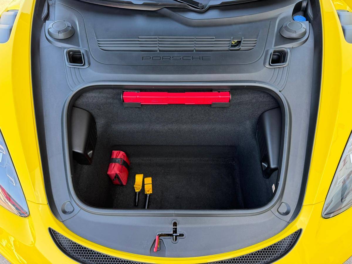 porsche-718-2023-gasolina-3996cc