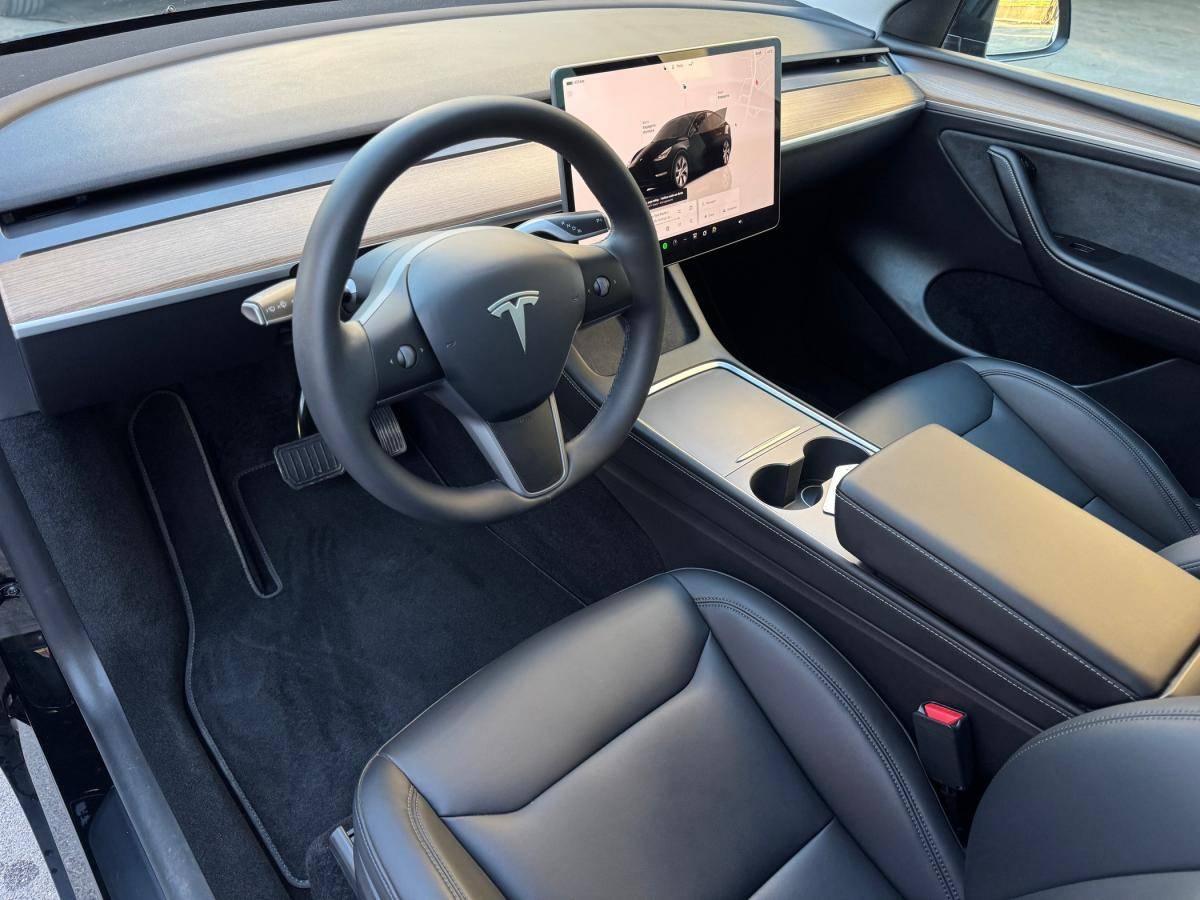 tesla-model-y-2023-eletrico-0cc