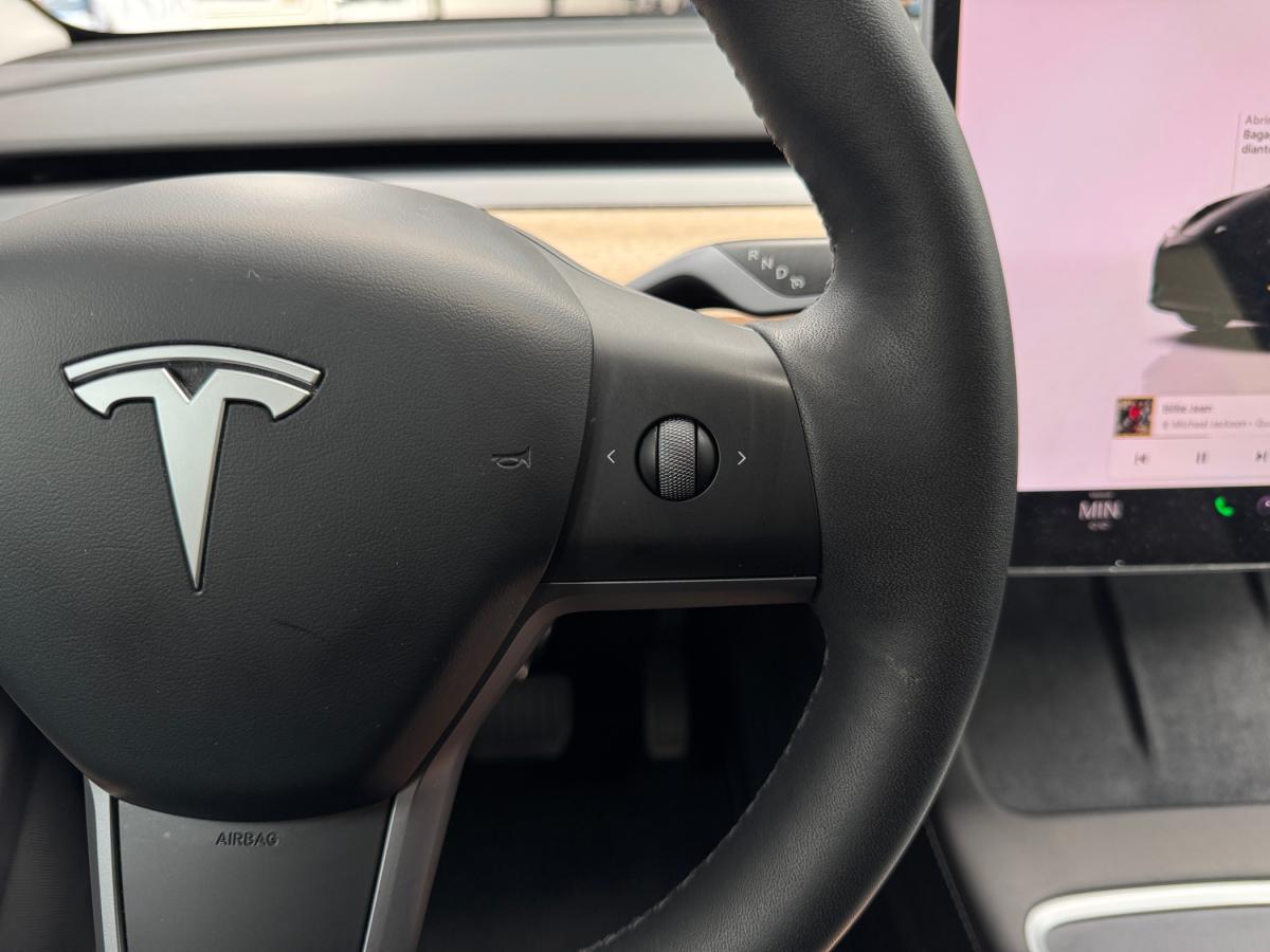 tesla-model-y-2023-eletrico-0cc