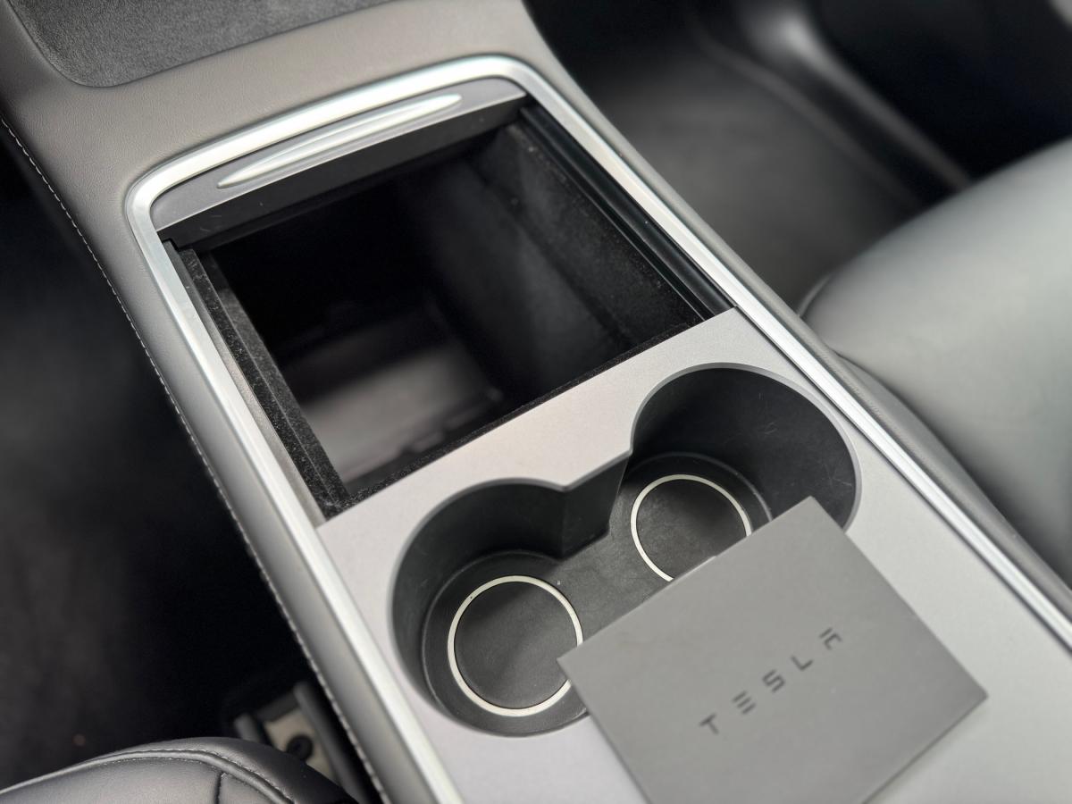 tesla-model-y-2023-eletrico-0cc