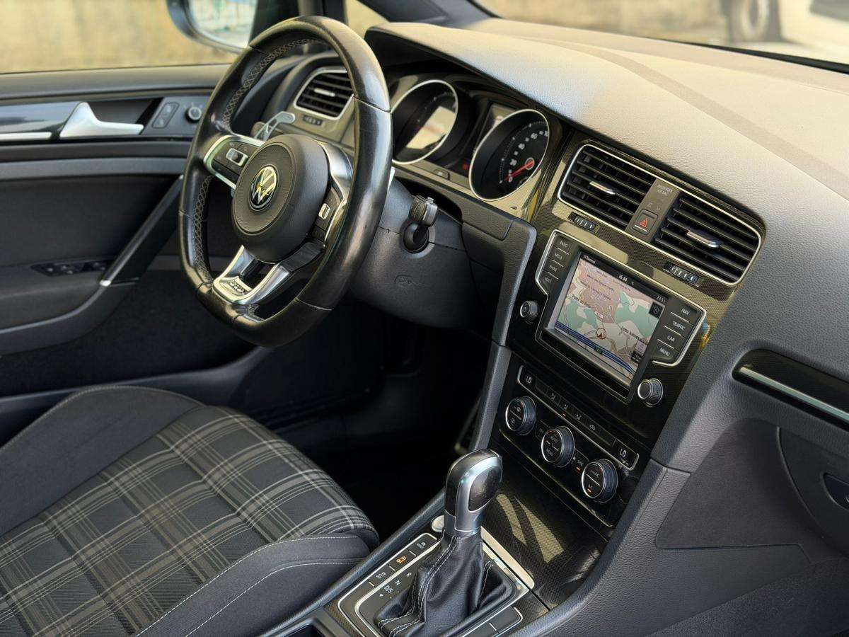 volkswagen-golf-2015-diesel-1968cc